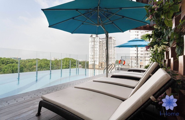 Luxury 2Brs Apt w/Pool View, Free Gym & Pool