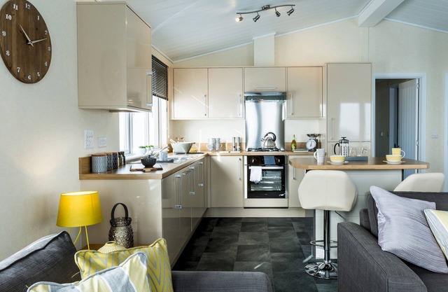 Three Bedroom Lodge 11