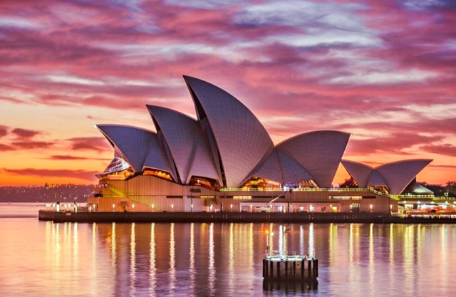 Luxury 3 BR Penthouse Suite at Liverpool Sydney CBD