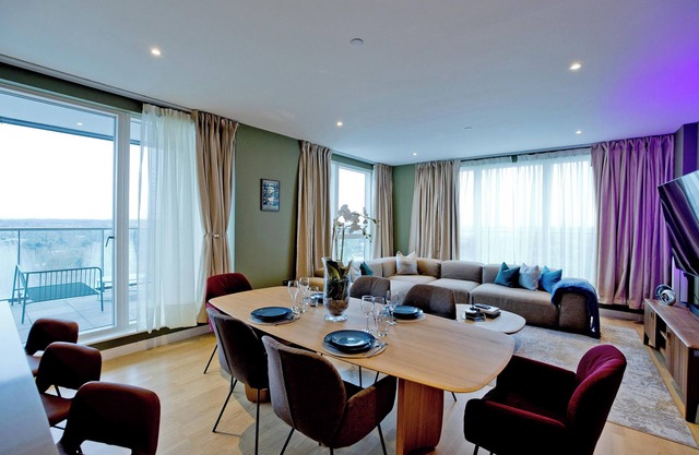 Luxury 360 Penthouse w/ gym & parking