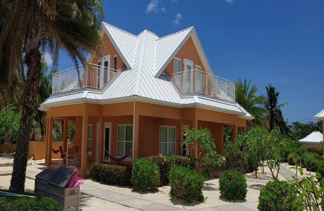 Luxury 3bd Beach View, # 2 Peach, Stunning Views