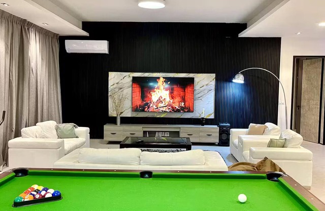 Experience comfort at Maison D'Ophir's 3 bedrooms, city views, billiard and more