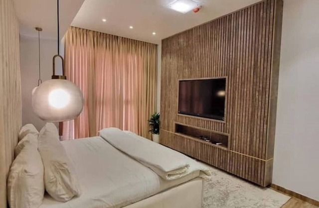 Luxury 3BR/Pool/Wi-fi/Gym/CBD/Eko Pearl Towers VI