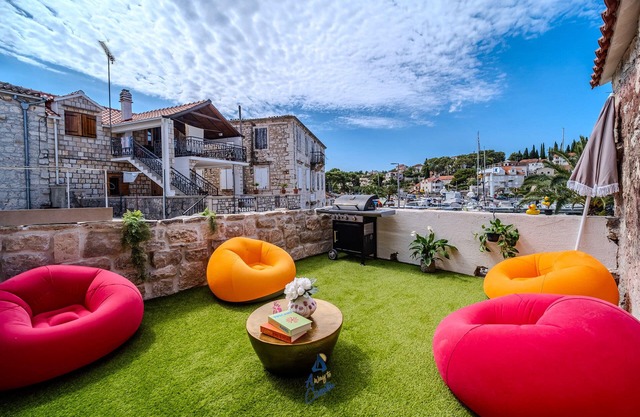 Luxury 3BR Villa with Seaview ąnd Jacuzzi