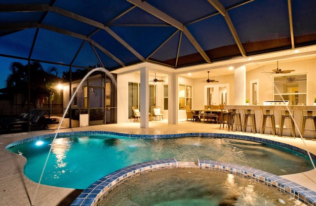 Luxury 4 BR/3BA Waterview Home w/ Pool + Spa with work space