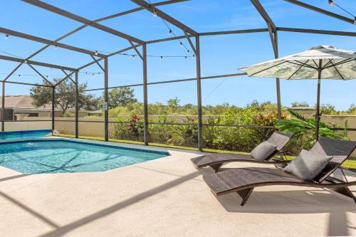 Luxury 4BR Home - Private Pool BBQ - Near Disney
