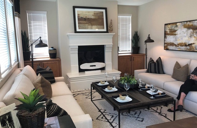 Luxury 4BR House w/AC f& WiFI in Salinas - Near Monterey, Family friendly