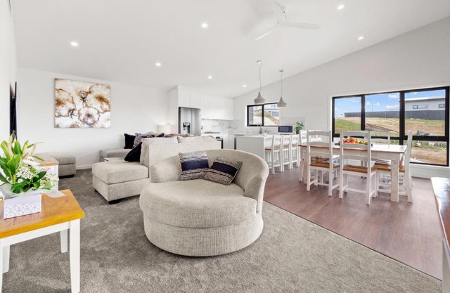 Luxury 5 Bedroom Home - Sentinel Chalet - Snowy Mountains - Jindabyne