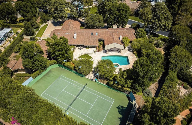 Luxury 5-bedroom OC estate with tennis court, pickleball near Disneyland