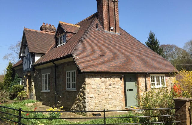 Luxe 5 chambres (8 couchages), chalet en pierre de 1875, entièrement rénové avec bain à remous