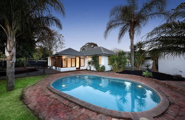 Luxury 5 Bedrooms, Pool, Calm and Serene place