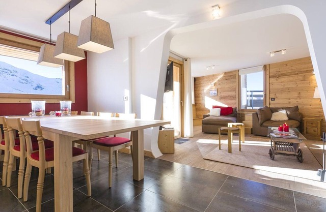 Luxueux appartement 5 pièces pour 10 pers. avec piscine et vue panoramique