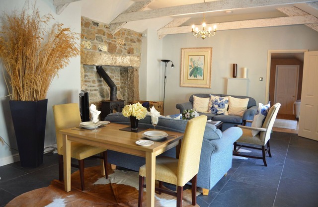 À partir de £ 46 pppn. Chalet de luxe 5 étoiles à étage pour deux personnes sur Bonython Estate, Lizard Peninsula