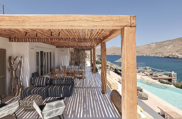 Luxury 7BDR Villa ✓private pool✓direct beach access✓outdoor gym✓ideal for groups