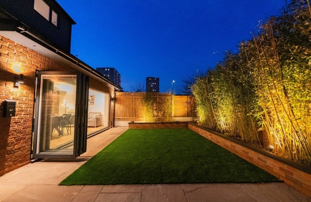 Luxury 8 Bed Home Manchester