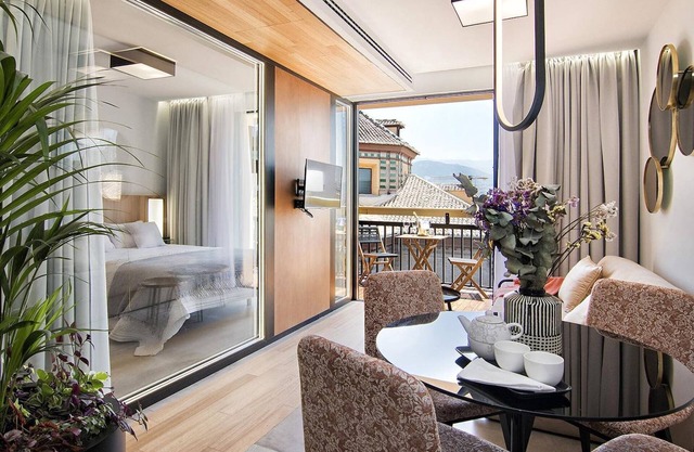 Luxury Alhambra Penthouse Collection Comares