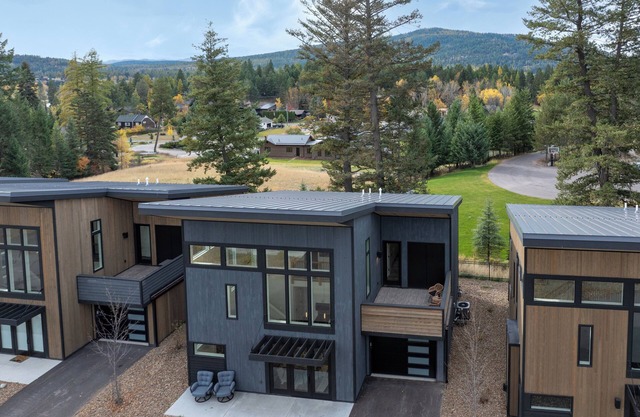 Luxury Amenities with a Central Location to Downtown and Whitefish Mountain Resort