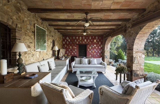 Luxe et la nature dans une ferme rurale sg. XVI