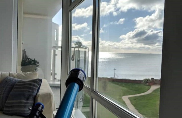 Luxury apartment right on the seafront. Sleeps 4.