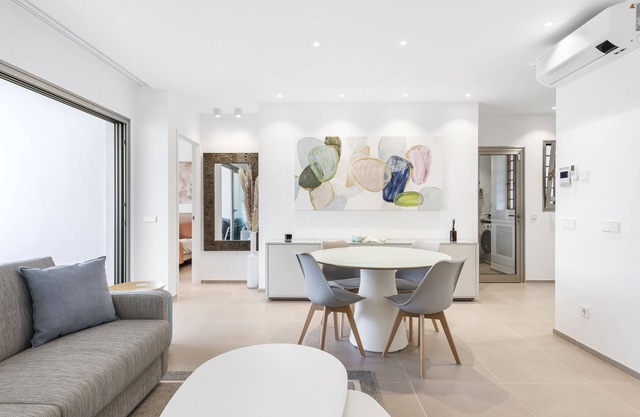 appart luxe: clim, piscines chauf, gym, fibre optique, garage