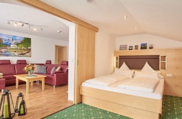 Appartement de luxe dans un hôtel avec balcon panoramique