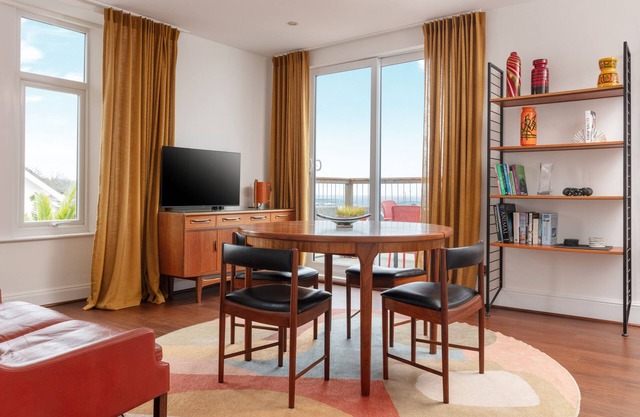 Appartement-Prestige-Douche-Vue mer-Sea Views Dog Friendly