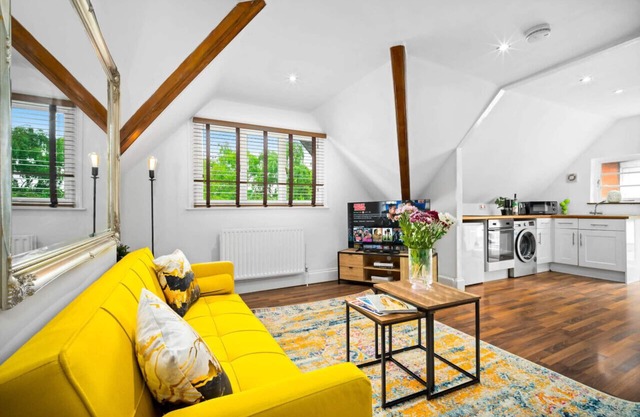 Luxury Apartment - Parking - Terrace - Wolverhampton