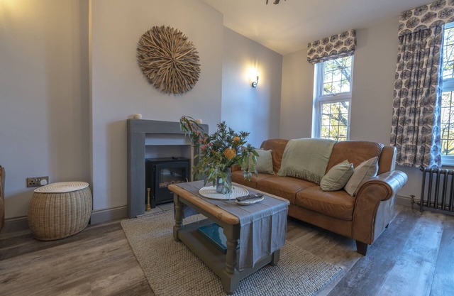 luxury apartment in peaceful meads village with all amenities and beach nearby