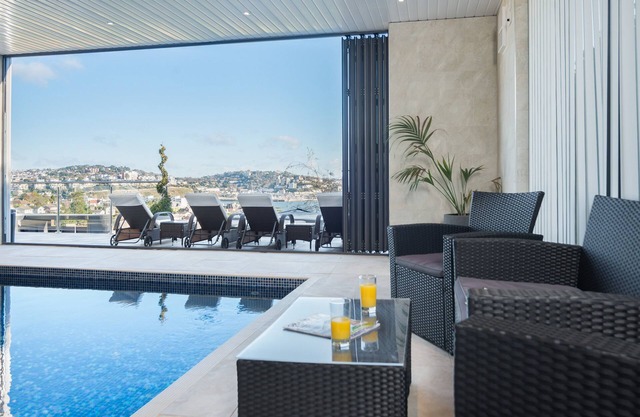 Appartement de luxe - 4 personnes - Vues spectaculaires avec piscine privée et bain à remous