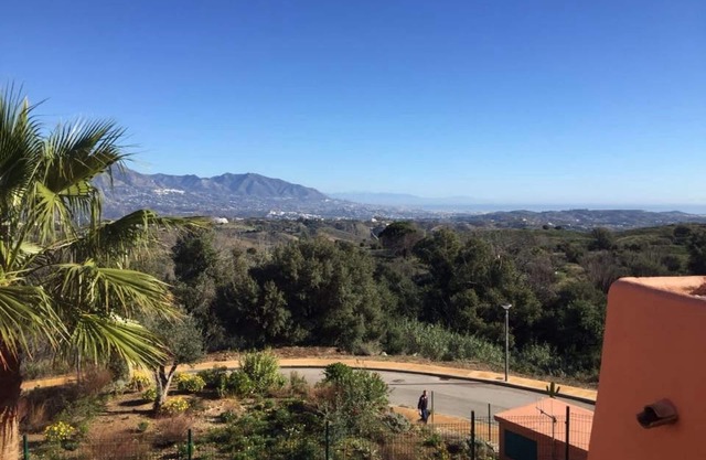 Appartement de luxe avec magnifiques vues dégagées sur la mer et la montagne