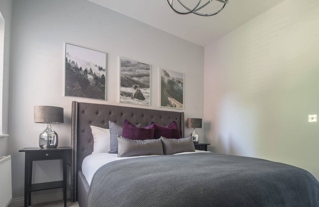 Luxury Ascot Apartment Close To Racecourse No 6