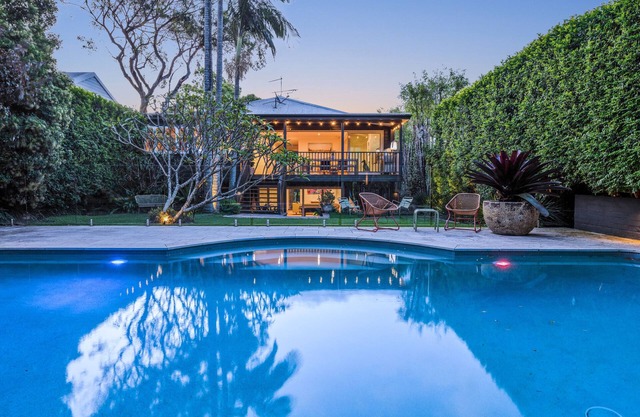 Luxury Avalon Beach house - short walk to beach.