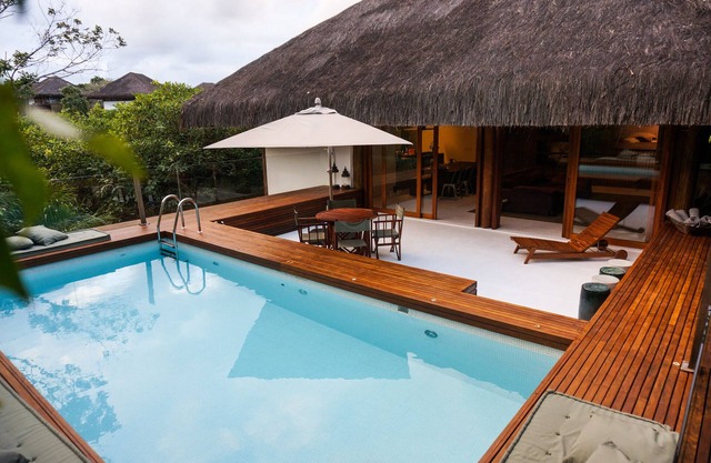MAISON DE LUXE DE PLAGE INSEREE ET AVEC ACCES AU RESORT TIVOLI PRAIA DO FORTE