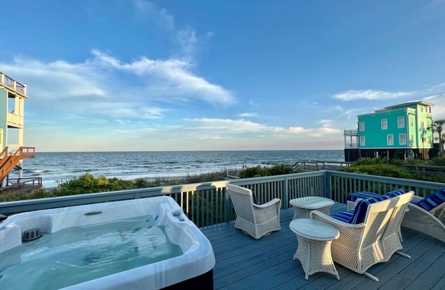 Luxury Beachfront Cottage w/ Hot-Tub Pet Friendly