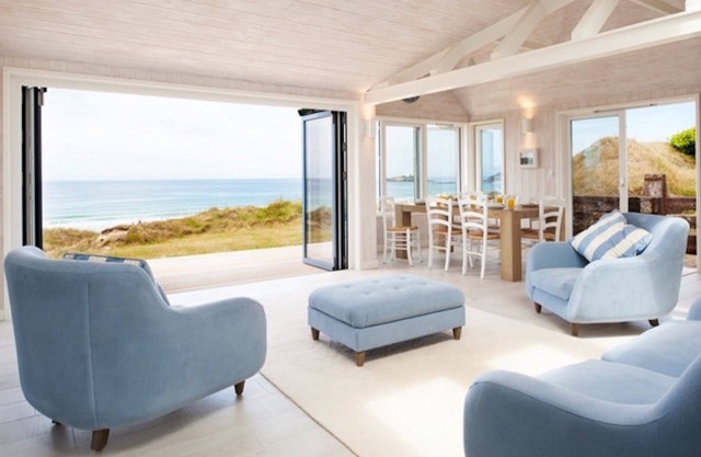 Chalet de luxe en bord de mer avec une vue imprenable