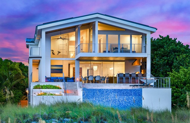 Luxury Beachfront on the Sand of Gulf of Mexico