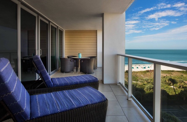 Luxury Beachfront 2-Bedroom Crystal Shores Villa + Resort Amenities