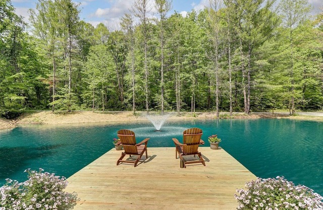 Luxury Cabin in Hocking Hills - Sleeps 16, amazing amenities