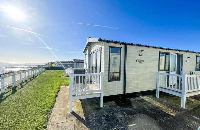 Pavillon de luxe acceptant les chiens, surplombant la plage de Hopton à Hopton, sur la mer réf 80041S