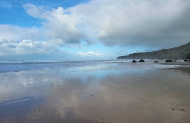 Luxury caravan, Newquay Bay. Amazing views.