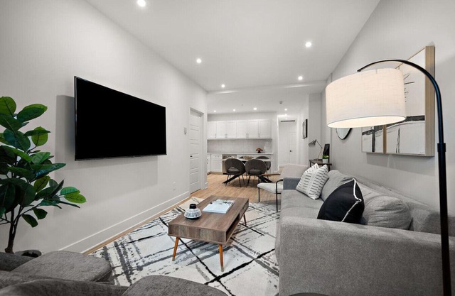 Luxury Central Old Port MTL Apt - Notre-Dame