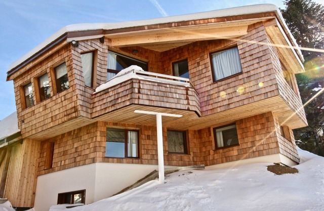 Chalet de luxe 12 pers, sauna, cheminée, services inclus