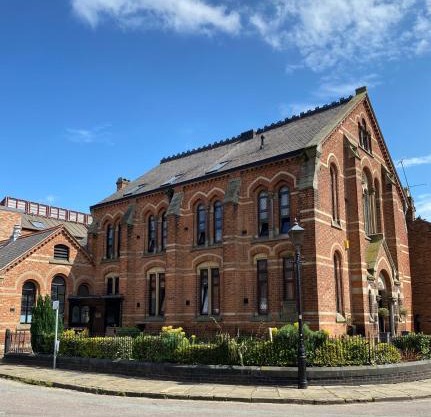 Luxury Chapel Apartment within City Walls