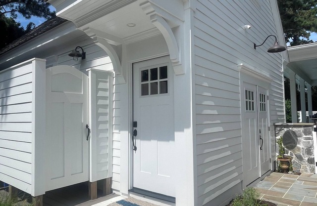 Luxury Coastal 1-Bedroom Cottage on 52nd Street
