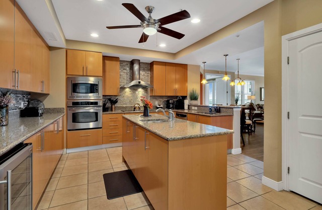 Luxury Condo With A Sunset Riverview