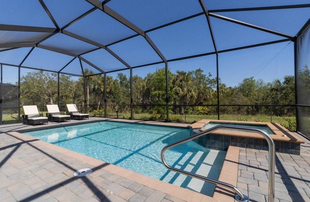 Luxury Contemporary Style House on Charlotte Harbor Area, Charlotte County House 5821