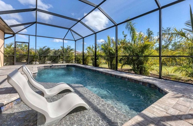 Luxury Contemporary Style House on Charlotte Harbor Area, Charlotte County House 5858