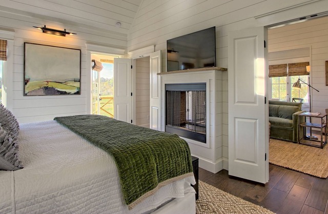 Luxury cottages with killer views near Highlands