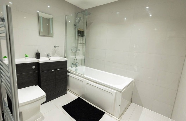 Luxury Entire Flat In Wolverhampton