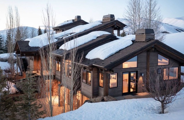Luxury Estate With Pristine and Breathtaking Views